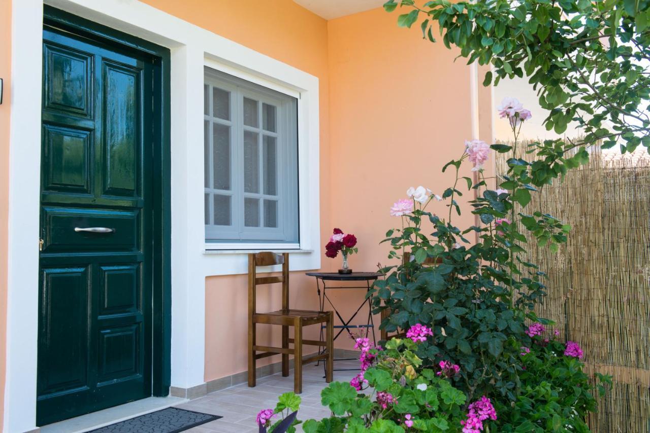Zoe Boutique Apartment Akharávi Eksteriør bilde