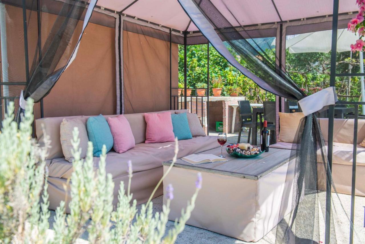Zoe Boutique Apartment Akharávi Eksteriør bilde